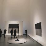 Karena Lam Kar-Yan Instagram – Rothko用情緒來畫作 一直被誤解，觀眾說看他的畫作帶來心的平靜…Rothko會說，「不！我在用我的怒，我的情緒，慾望，恐懼在畫作！」 一個接一個更大的畫作使你immerse進畫作中完全是一個體驗。

@fondationlv #MarkRothko #Paris