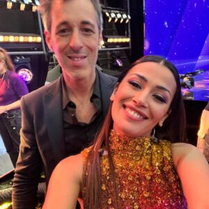 Karima Charni Instagram - Le château de la Star Academy a refermé ses portes il y a une semaine…
14 primes. 90 quotidiennes et un documentaire à découvrir aujourd’hui à 16h10 sur @tf1 🤍 
J’ai vécu 3 mois, 7/7 au rythme des élèves avec de formidables équipes: 

Bravo et merci à toutes les équipes d’ @endemolfr @dmls_tv et @tf1 🙏🏽🎈

Merci @jeanlouistv @mathieuvergne @aprikian_ara @rmfaur @solegoff pour votre confiance et votre présence (pour certains depuis 20 ans 😊💫)

Merci à toutes les équipes du prime et du château, mes indispensables @mariiiecl Olivia B @clothildeerreip @paulineconseil , Jojo le roi du château @johan_sch64 et tout ceux que je ne peux citer❤️ ! Ma @valerie_knokke les réalisateurs @tristancarne @franckbroqua 💫 A nos fées @jeannecollin @lauralliche @mymy_assor 🧚🏽‍♀️😘 Merci @stephanejarny @marikaprochet Gaëlle @angelorecchia et tous les danseurs (@scarlett.avedikian 🔥😘) de nous avoir fait rêver avec tous ces sublimes tableaux chaque semaine! 🎊❤️🙏🏽
Merci à la team com @emiliebud @justine_dubourg @romufer Estelle @maycarcabal @sophieverloovedanis quel bonheur de vous avoir a mes côtés! Merci 🙏🏽❤️ 
Bravo aux équipes du digital @cecilechlous @staracademytf1 @tf1plus vous êtes merveilleux 🎊 et bien sûr mon moulay et Jonaz ma team du bus 🚌❤️

Merci au corps professoral! C’était tellement bien! Vous êtes de belles (mais folles personnes 😂) Merci pour les rires 🎈❤️💫 @michael.mmcgold @adelinetoniutti @cecilechaduteau @benjelloun_malika @pierredebrauer @coachjoe.paris et les magiciennes @luciebernardoni @marleneschaff 💕

@nikosaliagas … Tu sais 💙🧿

De nos chauffeurs de salle @remyxrems @_ericmendes à la team secu, @azureminierdebrach aux régisseurs Merci 🙏🏽🫶🏽

Merci à vous,au public! Merci d’avoir fait de cette saison un rêve éveillé pour les élèves mais également pour nous ✨❤️🙏🏽

#StarAcademy #TF1 #PopCulture