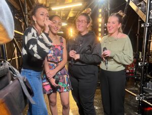 Karima Charni Instagram - Le 4 novembre 2023, le château de Dammarie-les-Lys accueillait 13 nouveaux locataires. Le 3 février 2024, la famille Star Academy s’est agrandie de 13 nouveaux petits frères et sœurs. 
Mes petits chats, en commençant cette aventure j ai dit un peu partout « si on réussi à faire sourire le public on aura réussi notre mission. » Vous nous avez sourire, rire, vous nous avez ému grâce à votre talent, certains soirs vous nous avez même fait pleurer…Alors bravo parce que vous avez réussi la vôtre. Merci pour votre confiance, votre bienveillance, votre authenticité et maintenant à vous de jouer, brillez ✨
On se retrouve sur la tournée ou ailleurs. Tata est fière de vous 🫰🏽🤍
Cher public, vous qui nous avez suivi avec tant de bienveillance durant 3 mois, merci! Merci pour eux et continuez de les suivre et de les porter pour qu’ils aillent au bout de leurs rêves 💫🙏🏽❤️

@staracademytf1 @tf1 

#StarAcademy #TF1 #PopCulture #CeNEstQuUnAuRevoir
