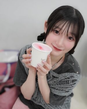 Karin Miyamoto Instagram - ♡

1枚目の匂わせ彼女感大好物すぎる🧡

#この間のデートの時の
#あげてなかった写真
#おしゃれカフェ