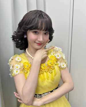 Karin Miyamoto Instagram - ♡

明日から！

STAGE VANGUARD「ザ☆アイドル！」
始まります🧚‍♀️

最後の通し稽古が終わってドキドキ！
がんばるぞ！

ハッシュタグは #ザアイドル でお願いします💖

#ザアイドル
#聖子ちゃんカット
#80年代