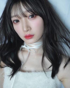 Karin Miyamoto Instagram - ♡

明後日6/15から！
STAGE VANGUARD 「ザ☆アイドル！」
新宿シアターマーキュリーにて6/30まで💖
楽しみだなぁ😌
まだチケットありますので！！ぜひ！！！！

#絶対そのまま着るビスチェじゃない
#ユザワヤのリボン
#家にあるもので撮影
#毎日メイクに近いけどちょっと濃ゆくしたよ