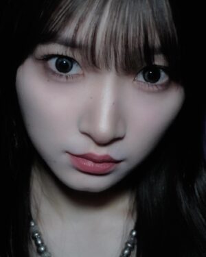 Karin Miyamoto Instagram - ♡

強い女メイク💄✨

自分にはこういう系統のメイク似合わないしな
って諦めて生きてたけど
あまりにも写真がなくてメイクくらいしか
変わり映えするものがなかったのでやりました😂

#強めメイク
#メイク