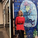 Karina Mishulina Instagram - ✔ Если очень захотеть, можно в космос полететь!🚀 ⠀ Наверное только ленивый не обсудил полет нашей съемочной группы на МКС. ⠀ Я не буду обсуждать, зачем, почему и для чего. Лишь скажу, что меня восхищает и мотивирует в людях то, чего я бы не смогла сделать никогда. ⠀ Муж спросил: «Вот если б тебе предложили, ну в порядке бреда и фантазий, ты полетела бы?» ⠀ Я говорю: «Нет». ⠀ Он: Да ты что? Это ж мечта любого человека! Это же сразу известность на весь мир! ⠀ Я ответила: «Я понимаю, но ни ради славы, ни ради денег (да, да!), ни ради куража, я бы не смогла!» Я трусиха. На самолете-то боюсь летать, а тут космос! Да и буду откровенна, в детстве не мечтала быть космонавтом. ⠀ А они это сделали! Даже не представляю какие эмоции они испытывали. Я так переживала момент стыковки, как за родных, честно! ⠀ Искренне желаю им успешно вернуться назад и чтобы все было хорошо! ⠀ А вы бы хотели в космос? Вот если бы вдруг, вам предложили, совершенно бесплатно полететь, смогли бы?