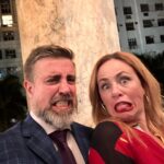Karine Teles Instagram – Dia desse nosso amor! Irmão que ganhei da vida, padrinho que dei pros meus filhos, diretor que sempre tira o melhor de mim, autor de mão cheia e internacional, melhor modelo fotográfico and fotógrafo. Te amo, amigo! Feliz aniversário Camilo!!!!! #aniversário #postdeparabéns #dumpperalta #melioramigo