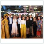 Karine Vanasse Instagram - Cette semaine avec toute la gang de @nissancanada et @tamtamtbwa et @sabrinarinaldimakeup qui avait trouvé le rouge parfait… et l’endroit et ceux pour lesquels j’aurais souhaité pouvoir me dédoubler le temps d’une soirée. • When you wish you could simultaneously be in two places. With my @nissancanada & @tamtamtbwa family and with @sabrinarinaldimakeup applying the perfect red on me… while I wish I could have been with these humans too : @tiff_net #RU 🎬 @kimthuylythanh @imminafilms @amalga.prod