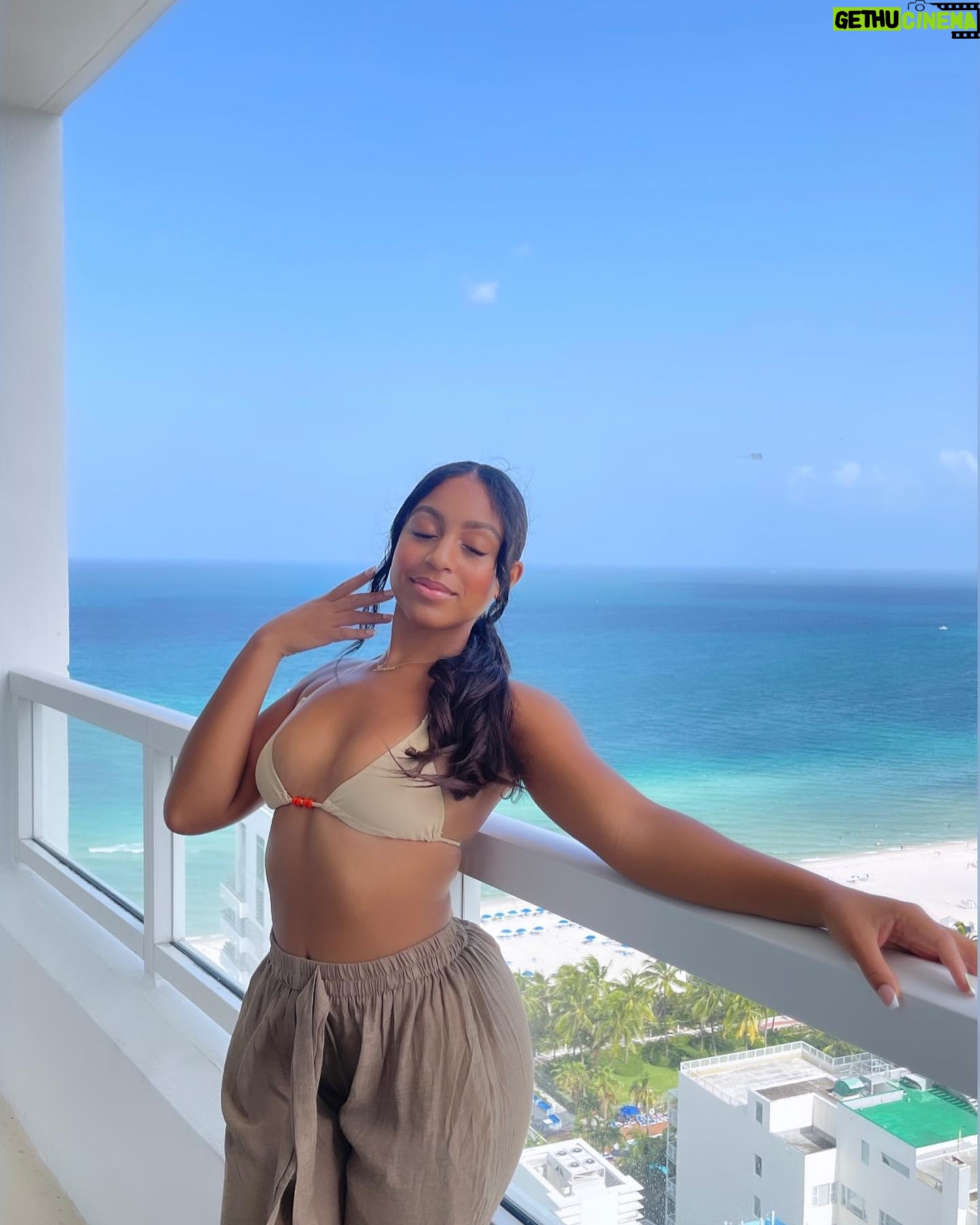 Karma Bridges - 3 Likes - Summer loving