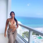 Karma Bridges Instagram - Summer loving