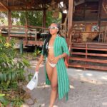 Karma Bridges Instagram - Summertime fly