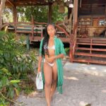 Karma Bridges Instagram - Summertime fly