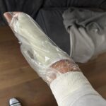 Karolína Muchová Instagram - “I’m alive“ phot dump alert! 🤟🏽😝 Big thanks for all your messages! I took a little break to power up and focus on my wrist recovery, spent time with loved ones and ofc kept up with training 😈 Looks like bright tomorrows are ahead and can’t wait to see you all in the stands again!🤎