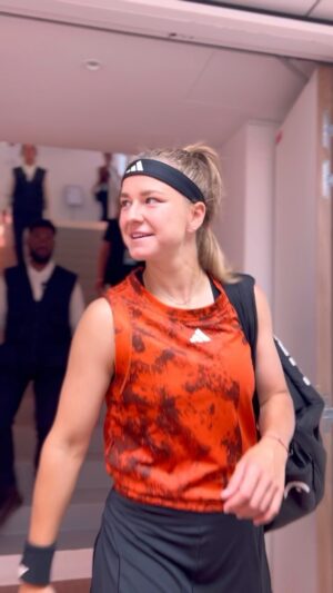 Karolína Muchová Instagram - First semifinal in Paris 👏

#RolandGarros
