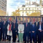 Karol Cariola Instagram - DÍA DE EUROPA🇪🇺 En representación de la Cámara de @diputadasydiputadoscl participé del Día de la Unión Europea que celebra 74 años de su proceso de integración. Esperamos continuar fortaleciendo nuestras relaciones diplomáticas en pos de la colaboración y la integración de nuestro país y las 27 naciones europeas amigas🤝🏼