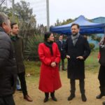 Karol Cariola Instagram - Hoy visitamos al club @ugn_oficial en el sector de Glorias Navales en Viña del Mar junto a @tomascovacich , seremi de Bienes Nacionales y @karolcariolaoliva , presidenta de la Cámara de Diputadas y Diputados para avanzar en gestiones en beneficio de la organización. #UnionGloriasNavales #Deporte #ViñadelMar #Diputado #TomasDeRementeria