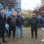 Karol Cariola Instagram - Hoy visitamos al club @ugn_oficial en el sector de Glorias Navales en Viña del Mar junto a @tomascovacich , seremi de Bienes Nacionales y @karolcariolaoliva , presidenta de la Cámara de Diputadas y Diputados para avanzar en gestiones en beneficio de la organización. #UnionGloriasNavales #Deporte #ViñadelMar #Diputado #TomasDeRementeria
