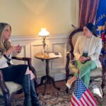 Karol Cariola Instagram - Reunión protocolar con Embajadora de Estados Unidos en Chile, Bernadette Meehan 🇺🇸 Junto al vicepresidente Eric Aedo @ericaedojeldres recibimos la visita de la embajadora Bernadette Mehan @embajadaeeuucl con quien conversamos sobre la historia de más de 200 años de relaciones diplomáticas con EE. UU y los desafíos comunes de nuestras naciones amigas en pos de la cooperación, respeto y protección de nuestras democracias🤝🏼