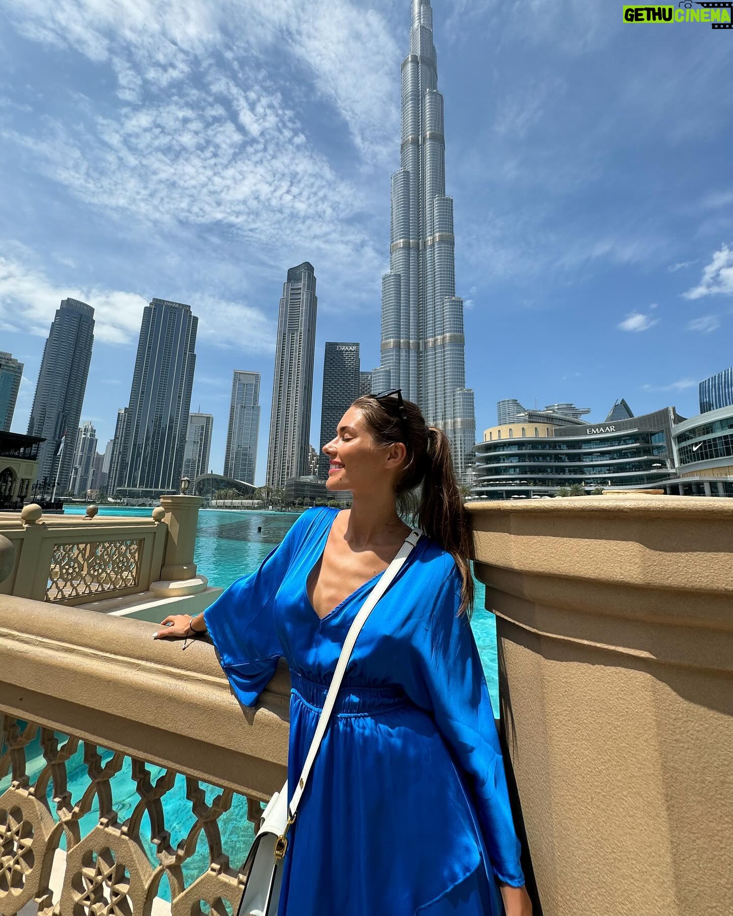 Karolína Kokešová - 1.5K Likes - 12 hodin v Dubaji 🇦🇪👯♀️☀️
#mamacita #dubai #uae