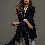 Karolina Muller Instagram - Just call me the Queen of Contemplation, sitting on my throne (aka stool) and pondering life’s deepest mysteries in front of the lens. 🤔📸 #ThinkingDeepThoughts #ContemplationStation #photooftheday #photography #photogram #picoftheday #actorslife #actressgallery #actress #supermodel #celebrity #fashionstyle #fashiongram #celeb #celebstyle #explorer #explorepage #exploremore #viralpost #viralinstagram #photoshoot #portraitphotography #instamood #instacool #instadailyphoto #karolinamuller #karolinamullerofficial #instadaily #beauty #bestoftheday