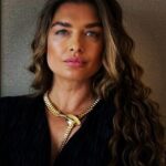 Karolina Muller Instagram – This portrait is so random and yet it’s the best reflection of who I am and how I look on a good day ;) Special thanks @tiffanyandcobypauline 
#newprofilepic #portraitphotography #news #picoftheday #picture #pictureoftheday #picstitch #exploremore #explorer #fashion #style #ootd #trendingnews #trendingnow #celebrity #actress #model #karolinamuller #karolinamullerofficial @karolinamullerofficial