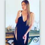 Karolina Muller Instagram - ⁣Palazzo Nobile #FizzyMint my new favorite fragrance @valmontcosmetics Simply Chic, Simply Fresh, Simply Irresistible! Perfect for the upcoming Summer. .⁣ .⁣ .⁣ .⁣ .⁣ #valmont #parfum #scent #perfumelovers #fragrancelover #fragrancecollection #fragranceoftheday #eaudeparfum #luxuryfragrances #fragrancecollector #perfume #scentoftheday #fragrancereviews #beauty #perfumelover #perfumeaddict #fragrances #fragranceaddict #karolinamuller #karolinamullerofficial @karolinamullerofficial #fragrancelovers #luxuryfragrance #valmontlovers #instafragrance #fragrancearmy #perfumes #perfumecollection #love @sophie.guillon