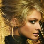 Karolina Muller Instagram - “Old Hollywood Glamour” shot a few years ago in the Big Apple @redmagazine #fbf #redmagazine #fashion #style #design #photography #beauty #makeup #hair #blonde #blondehair #hollywood #hollywoodlife #oldhollywood #glam #glamour #portrait #portraitphotography #photo #photooftheday #instaphoto #actorslife #actresslife #actor #actress #model #topmodel #brandambassador #karolinamuller #karolinamullerofficial @karolinamullerofficial