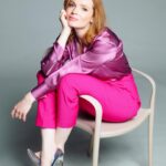 Karoline Herfurth Instagram - 🥳 wir sind online!! 🥳 Das hier ist eine absolute Herzensangelegenheit von mir! Wenn Ihr mehr wissen wollt, neugierig seid oder Unterstützung braucht - kommt uns auf unserer Seite besuchen (link in Bio ☺️) Ich bin sehr stolz, Teil dieser starken Truppe zu sein und mich als Schirmherrin von IN DUBIO PRO INFANTE gemeinsam mit einem immer weiter wachsenden Netzwerk gegen institutionelle Gewalt an Kindern einzusetzen. ❤️ Und wer noch mehr Einsicht haben möchte über institutionelle Gewalt an Kindern durch deutsche Familiengerichte dem lege ich das Buch von der wunderbaren @umgang_sorgerecht_coaching an‘s Herz, mit einem Vorwort von @sonja_howard_official und mir ☺️ ✨gemeinsam für ein kindersicheres Rechtssystem✨