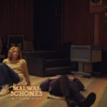 Karoline Herfurth Instagram – Habt Ihr auch so jemanden? 💞

einfach MAL WAS SCHÖNES – gibt‘s jetzt im Kino 🍿💕
#einfachmalwasschönesfilm 
@warnerbrosde @hellingerdoll