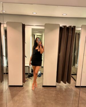 Karthika Muralidharan Instagram - Ooh 😮‍💨 Ooh