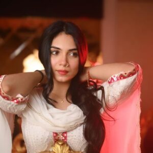 Actress Kashish Rai HD Photos and Wallpapers April 2024