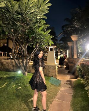 Kashish Rai Instagram - Neither the destination, nor the company matters; it’s how we allow ourselves to feel during the journey, that matters..🌈
#musings #moremethativeeverbeen 
#live #love #laugh