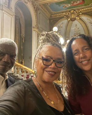 Kasi Lemmons Instagram - Shared a box seat with GPB at the Costa Rica Festival de Cine Africana y de la Diáspora Africana. Such an honor to have our work featured with African and African descendant filmmakers from around the world. We are a powerful artistic force!! Big thanks to festival director, Carol Britton González and the Ministry of Culture of Costa Rica for this fabulous invitation!!❤️👊🏽 #harriet #thewomanking #iwannadancewithsomebody