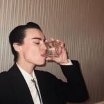 Kasia Smutniak Instagram - 🍸all the mfw 🙄 @mauracantatore @loropiana #adv