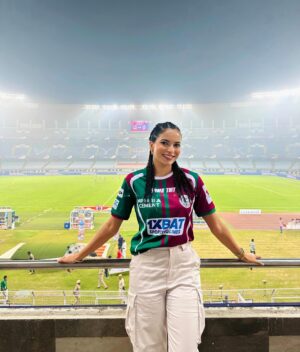 Kasturi Chhetri Instagram - আমরা কারা? 
জিতলো কারা? 💚❤️

#joymohunbagan 💪🏻