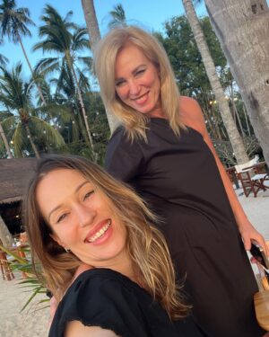 Katarína Štumpfová Instagram - S babkou😜 @martikastumpf