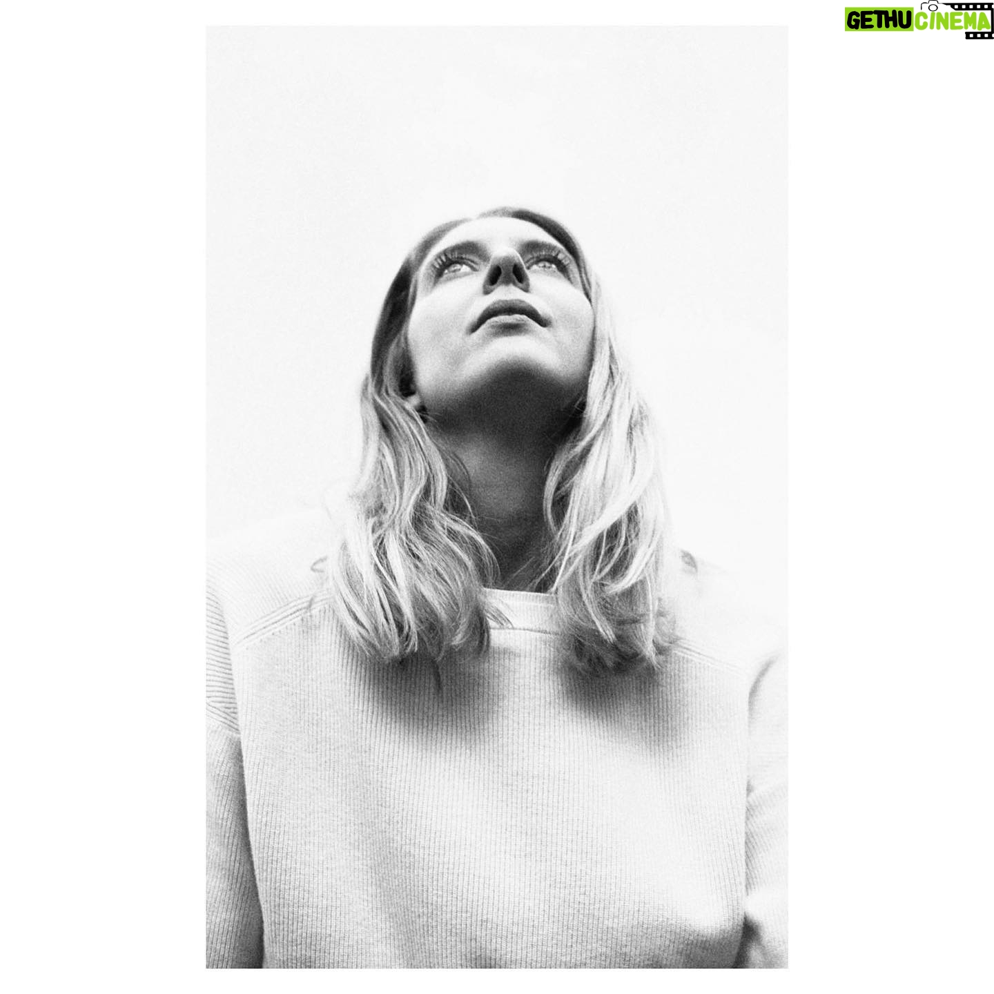 Kate Kennedy - 21.3K Likes - Summertime lensing with the magic and mighty Ben @spindriftfilm and his camerarmy of minoltas/bronicas/etakchromes/porticas/ everlasting gobstoppers. Pop to his page for the photo-tea.
Big cheers to @kara_colb for styling and @katiekingmakeup for H/MU.
#filmphotography #filmcamera #kodak #kodakfilmphotography #filmisnotdead #filmphoto #somesortoffilmbasedbasichashtag