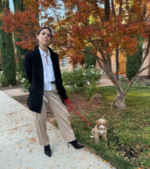 Kate Mansi Instagram - Beware of dog.