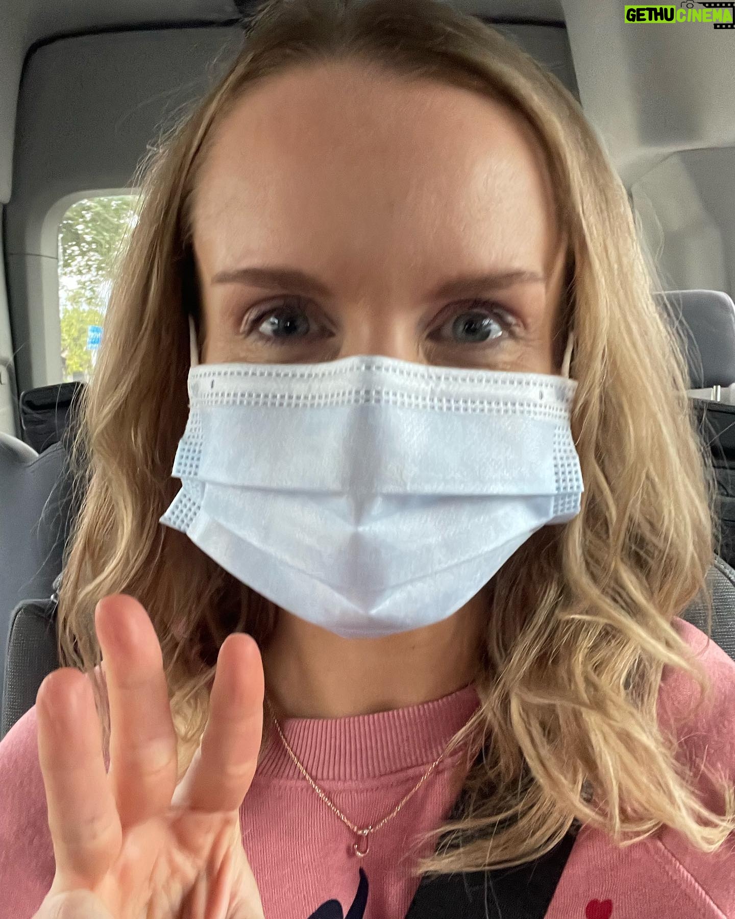 Kate Reinders - 6.8K Likes - SEASON THREE! This was day one, on my way to set and on my way back. Only one thing to say about it: MERCI!
@highschoolmusicalseries @disneyplus