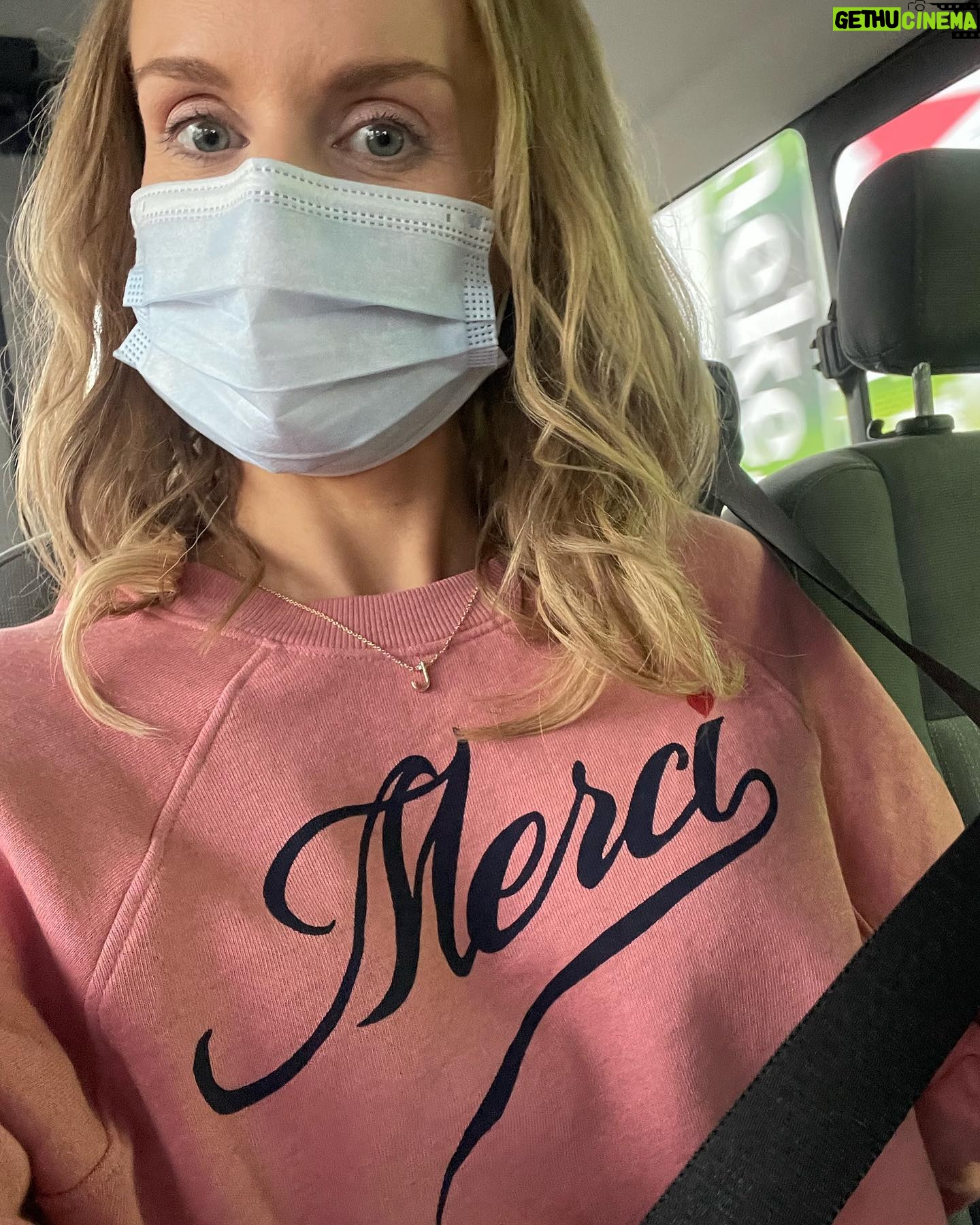 Kate Reinders - 6.8K Likes - SEASON THREE! This was day one, on my way to set and on my way back. Only one thing to say about it: MERCI!
@highschoolmusicalseries @disneyplus