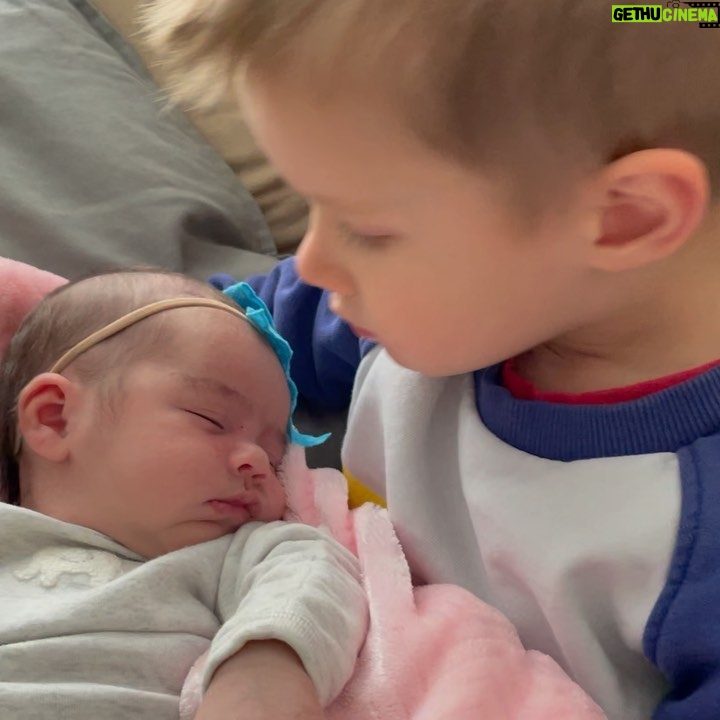 Kate Reinders - 8.2K Likes - *EXTREME CUTENESS ALERT*
Luke met our beloved nanny/friend/we-are-family @shants002 ‘s beautiful baby 💖Aspen💖 today. Love at first sight, for sure. I had to post all of these bc I can’t even stand it. ❤️
WE LOVE YOU, Stagg family!