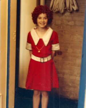 Kate Reinders Instagram - In honor of all the little girls (and boys) who have played ANNIE, been in/part of an ANNIE, watched ANNIE, love ANNIE: 
This is me:
1. act 1 Annie (the white jazz shoes!!)
2. Annie after the heart attack inducing “gussy her up, gussy her up” quick-change
3. The red dress I was lucky to be wearing most recently. With the dreamiest of dreamies @markstcyr 

TOMORROW, TOMORROW…!! Timeless and timely. ❤️