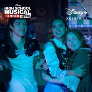 Kate Reinders Instagram - Season 3 FINALE is almost here! Miss Jenn mayyyy have driven back to Shallow Lake to see her kids be BRILLIANT in Frozen…. (And they ARE.  BRILLIANT.  Every. Single. One.) and @oliviarodrigo I love you- in a scene, between them, all the time. Your talentS are huge and many. I’m so glad I’m going to be your mother-in-law. XOXOs from Luke! 😘