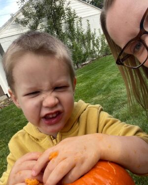 Kate Reinders Instagram - May I present: Luke’s “jack-O-lantern face”. In it to win it! 

You’ve got one week left to get your pumpkin-in’ on! Have fun! 🧡