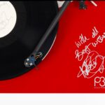 Kate Bush Instagram – @recordstoreday have announced this year’s fund raising activities supporting their official 2024 charity partner, @warchilduk 

Fans now have a chance to win a one-off Rega Planar 3 turntable deck signed by Kate, who is this year’s RSD Ambassador.

Details: https://www.katebush.com/news_article/record-store-day-20-04-2024/ and link in bio.