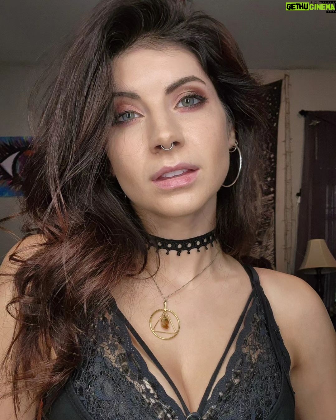 KateLynn E. Newberry - 4.4K Likes - The best hair day