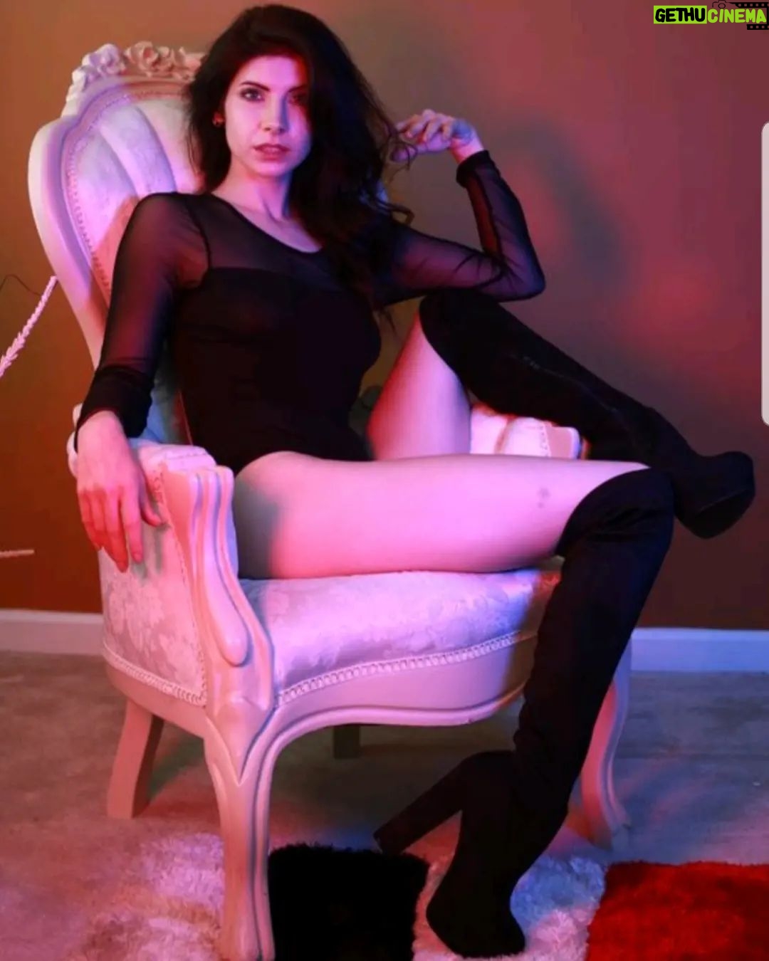 KateLynn E. Newberry - 3.3K Likes - Alexa play "When I am Queen" by Jack Off Jill