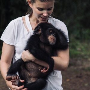 Kate Mara Instagram - BABY CHIMP RESCUE airs tonight on @bbcamerica ❤️Please watch to see the incredible work our friends are doing @liberiachimprescueprotection 

****
Chimpanzees are not and should not be pets or forced to live with humans.** The chimpanzee orphans at LCRP's sanctuary in West Africa are victims of the bushmeat and illegal pet trade. Their mothers were tragically killed by poachers and require around the clock care. Thanks to the dedicated caregivers and staff, the orphans are being rehabilitated so that they will be able to thrive with others in a natural and safe environment when they’re older. Please support LCRP’s mission to rescue chimpanzees in need and keep wild chimps wild!