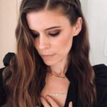 Kate Mara Instagram - Proud to wear this @kbhjewels necklace supporting @thelovelandfoundation, an amazing organization committed to showing up for communities of color in unique and powerful ways, with a focus on Black women and girls. Proceeds go directly to @thelovelandfoundation helping bring the change we need to see❤️ #callingallmothers