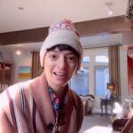 Kate Micucci Instagram - I remembered the rest of my Christmas song that I wrote in 2005. Merry Christmas, everybody! ❤️