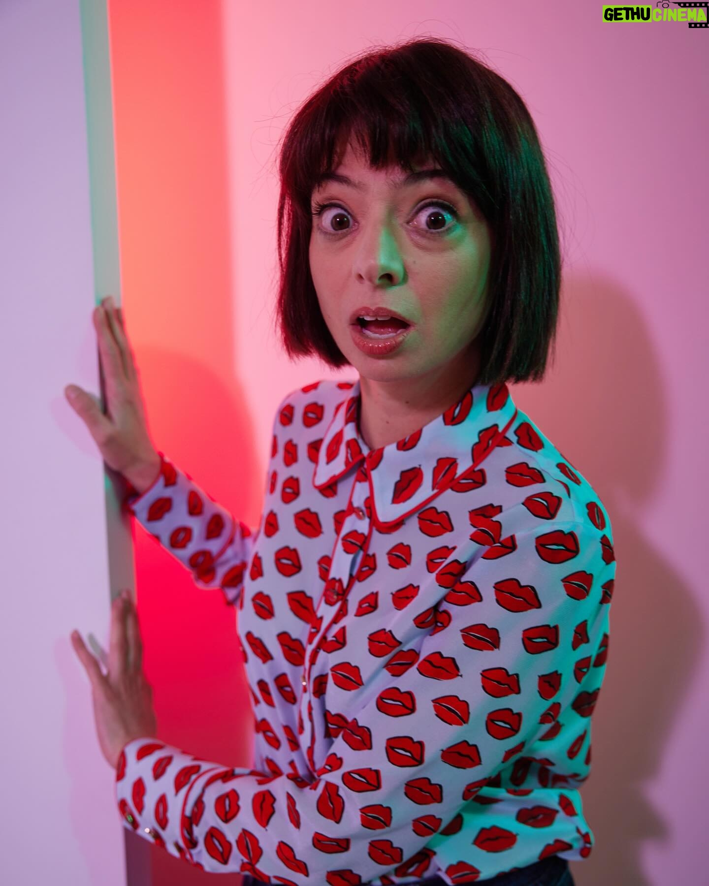 Kate Micucci Instagram - I had a blast at @sxsw! So much fun running around to talk The Bleacher with the team that made this wild movie: @magicsocietypictures @frrriiidddaayy @zeuspictures1. It is always the perfect place to see friends and celebrate movies! π«