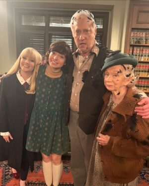 Kate Micucci Instagram - I’ll be on Night Court tonight! The Wheelers are back and I’m thrilled to play the child of Bob and June Wheeler! On a personal note, this was my first time working while still recovering from surgery. I walked onto the Warner Bros lot feeling so grateful I get to do the thing I love so much. Thanks to my dear friend @melissarauch for having me. And to the entire Night Court cast and crew for being so warm and welcoming. It was a true blast to get to be a part of this show. This episode is so funny and heartwarming. You won’t want to miss it! Check out #NightCourt tonight at 8pm on @nbc.
